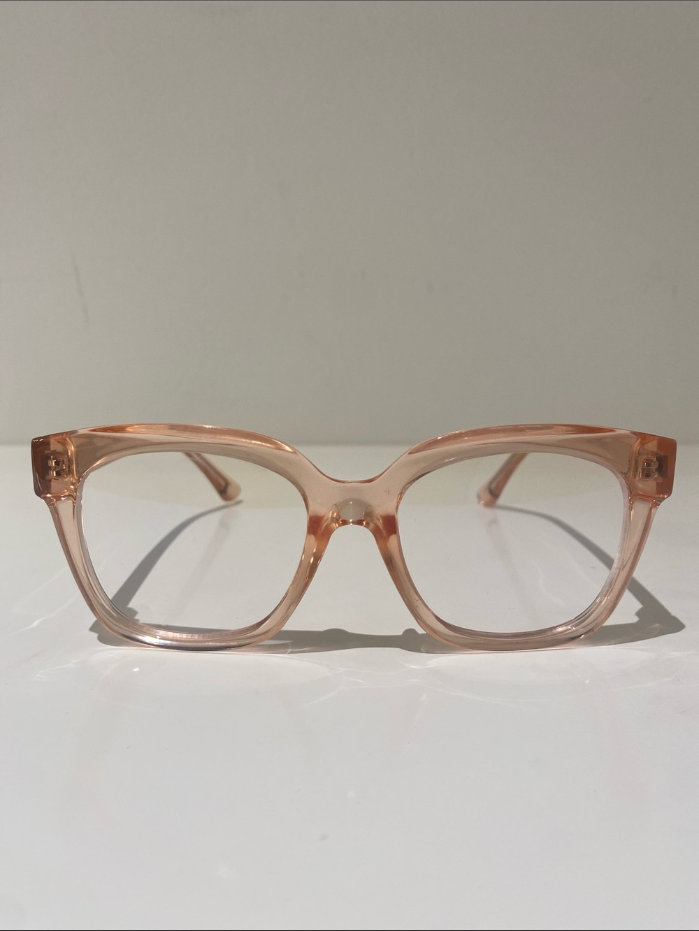 Women’s Health Powered By Diff Eyewear Blue Light Glasses Translucent Peach